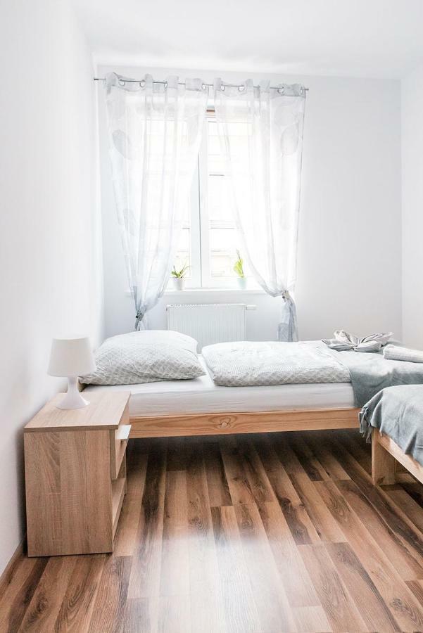 Апартаменти Apartament Na Wyspie Piasek Клодзько Екстер'єр фото