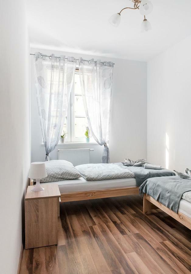 Апартаменти Apartament Na Wyspie Piasek Клодзько Екстер'єр фото