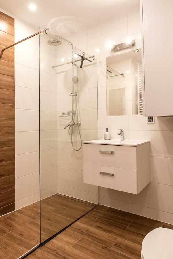 Апартаменти Apartament Na Wyspie Piasek Клодзько Екстер'єр фото
